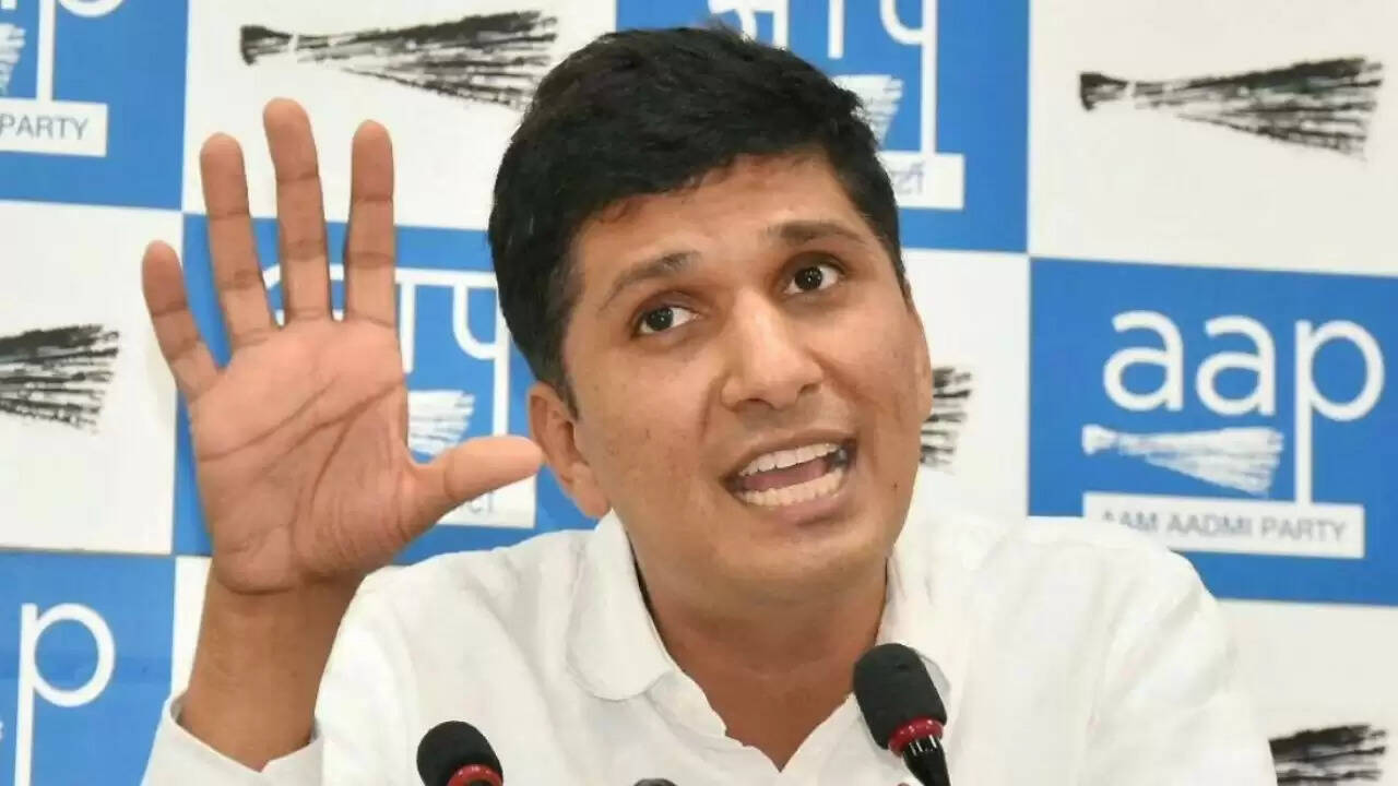 दिल्ली में बारिश के बाद जलभराव से हाहाकार, सरकार के दावे हुए बेकार