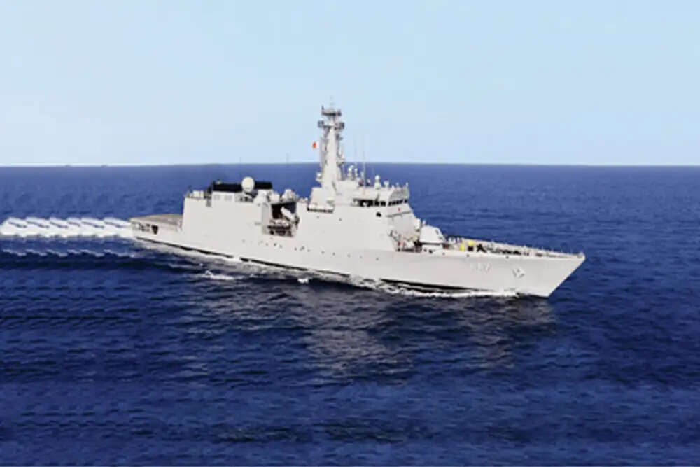 भारतीय नौसेना ने शुरू किया 'आईओएस सागर' कार्यक्रम, समुद्री सुरक्षा में सहयोग बढ़ाने की दिशा में कदम