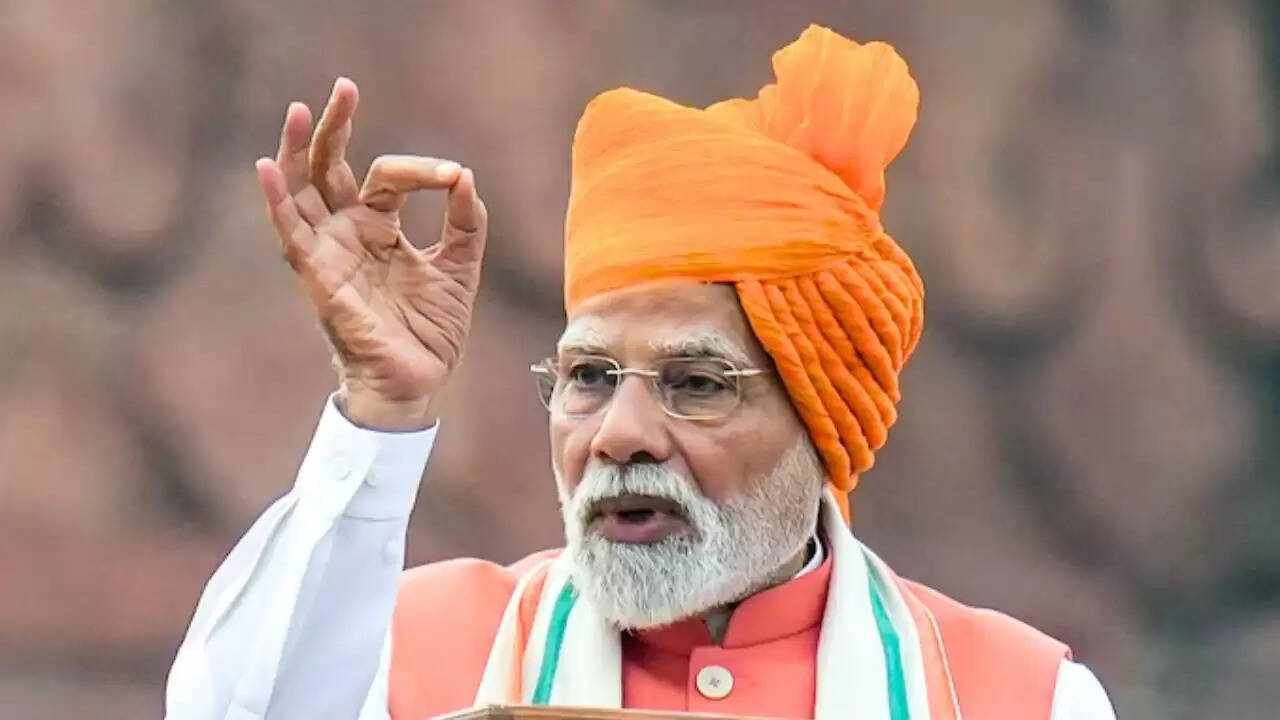 प्रधानमंत्री मोदी की नई रोजगार योजना: युवाओं के लिए 1 लाख करोड़ का ऐलान