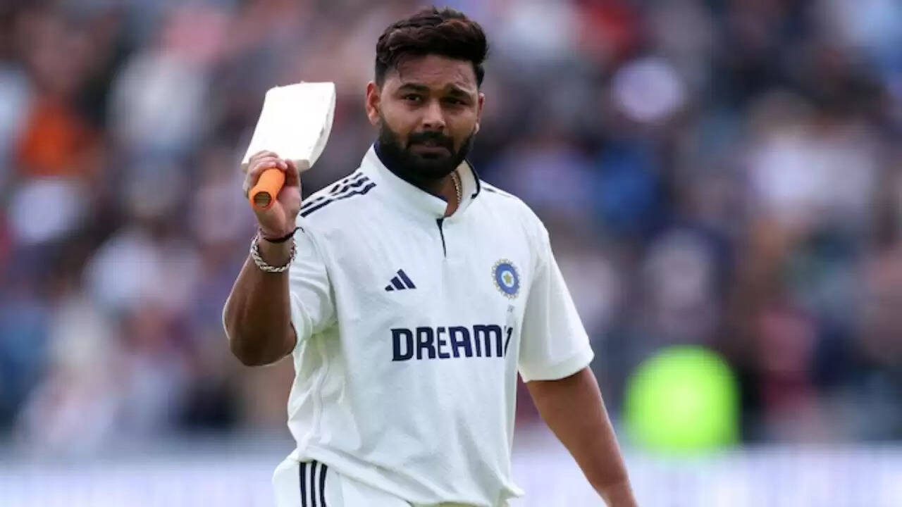 ऋषभ पंत ने एक छात्रा की शिक्षा में बढ़ाया हाथ, समाज को दिया प्रेरणादायक संदेश