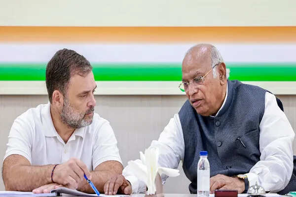 हरियाणा कांग्रेस ने क्रॉस-वोटिंग के मामले में पांच विधायकों को निलंबित किया