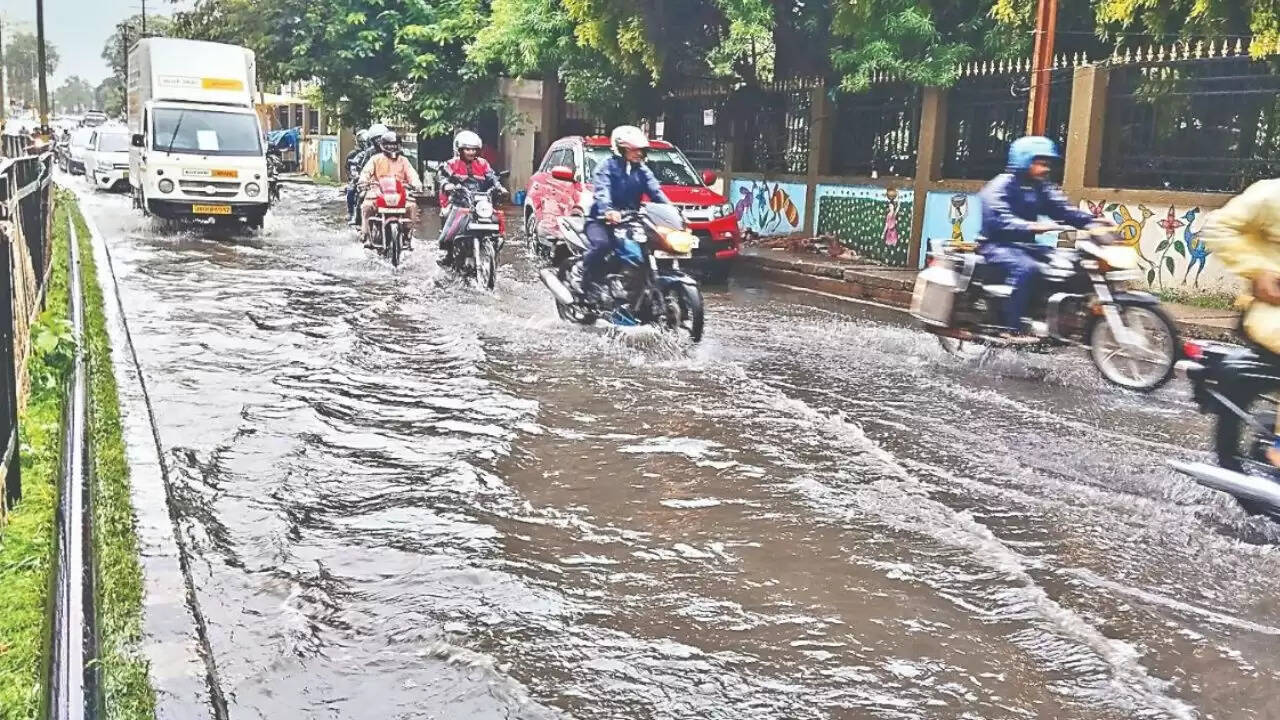 झारखंड में मानसून की बारिश का येलो अलर्ट, रथ मेले पर असर