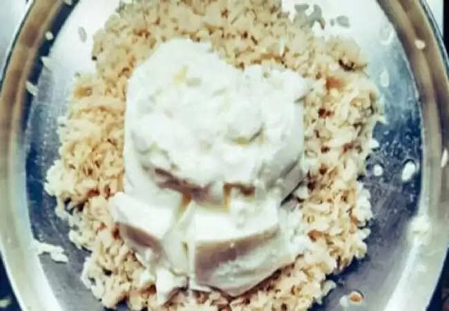 सुबह के नाश्ते में दही-चूड़ा के अद्भुत स्वास्थ्य लाभ