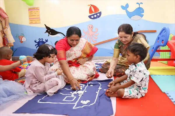 दिल्ली में 502 पालना घरों का वर्चुअल शुभारंभ, महिलाओं और बच्चों के लिए नई पहल