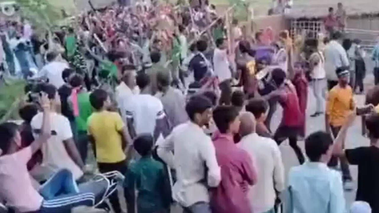 बिहार में मुहर्रम जुलूस के दौरान करंट लगने से हादसा, 24 घायल