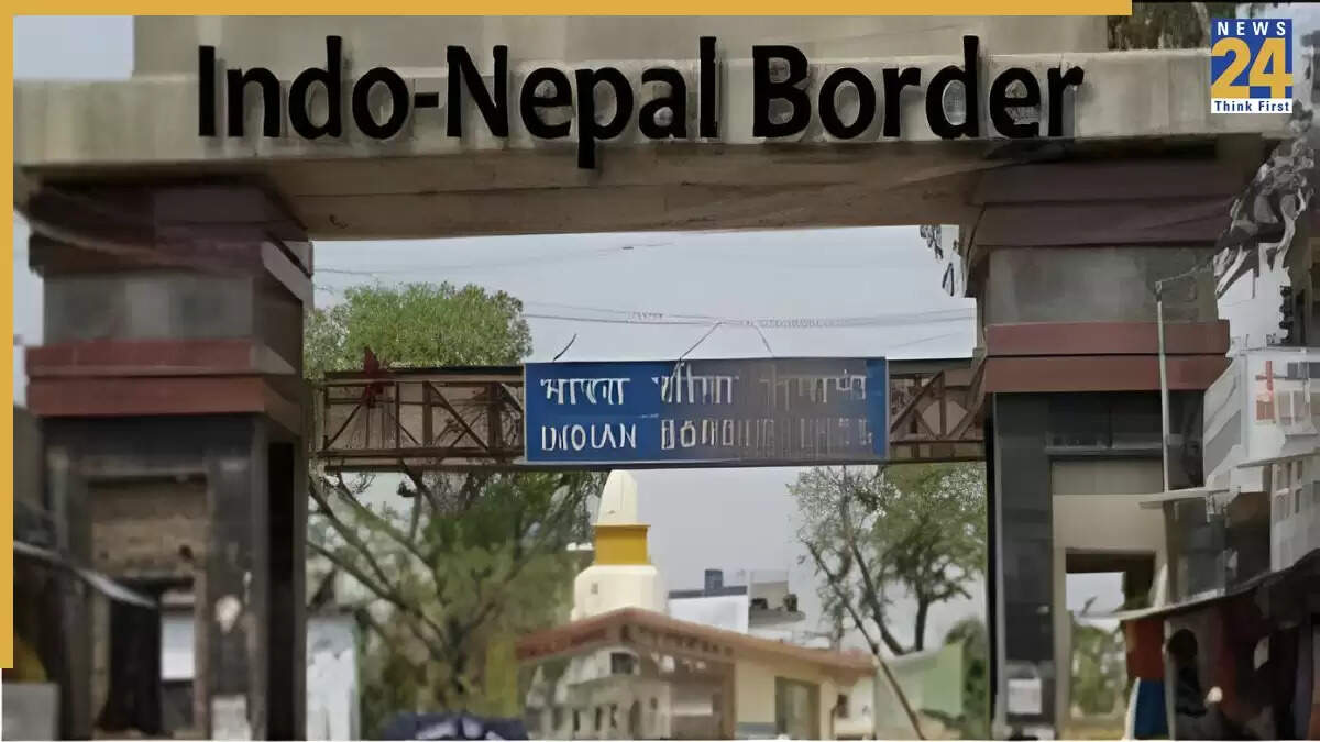 नेपाल सीमा पर सुरक्षा बढ़ाई गई, 11 संदिग्ध कैदियों को रोका गया