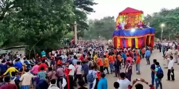 कुम्हड़ाकोट में नवाखनी-बाहर रैनी पूजा विधान के साथ बस्तर दशहरा के विजय रथ की देर रात्रि हाेगी वापसी