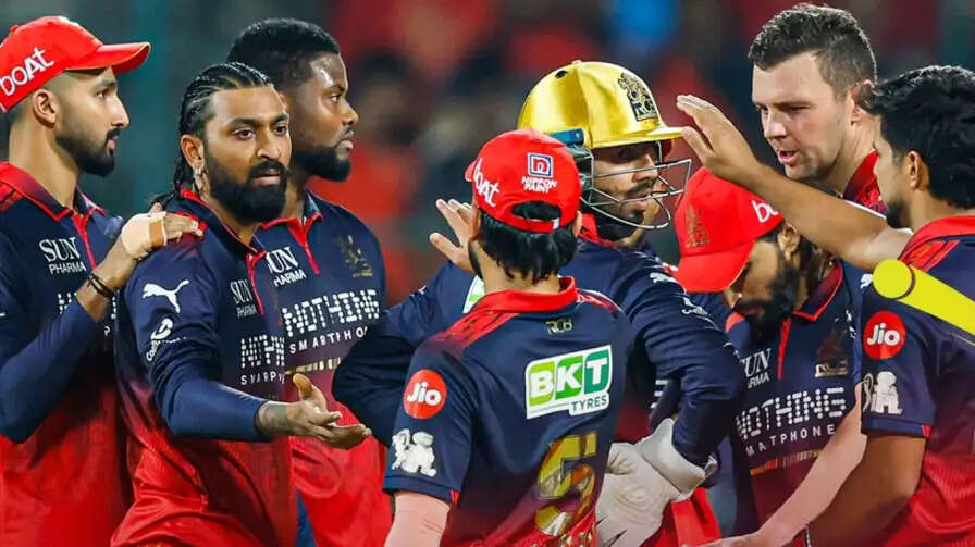 RCB की गेंदबाजी में कमी, IPL 2026 में लगातार हार का सामना