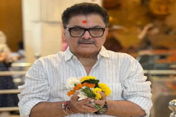 नए साल 2026 का स्वागत: बॉलीवुड सितारों की जश्न की तैयारी