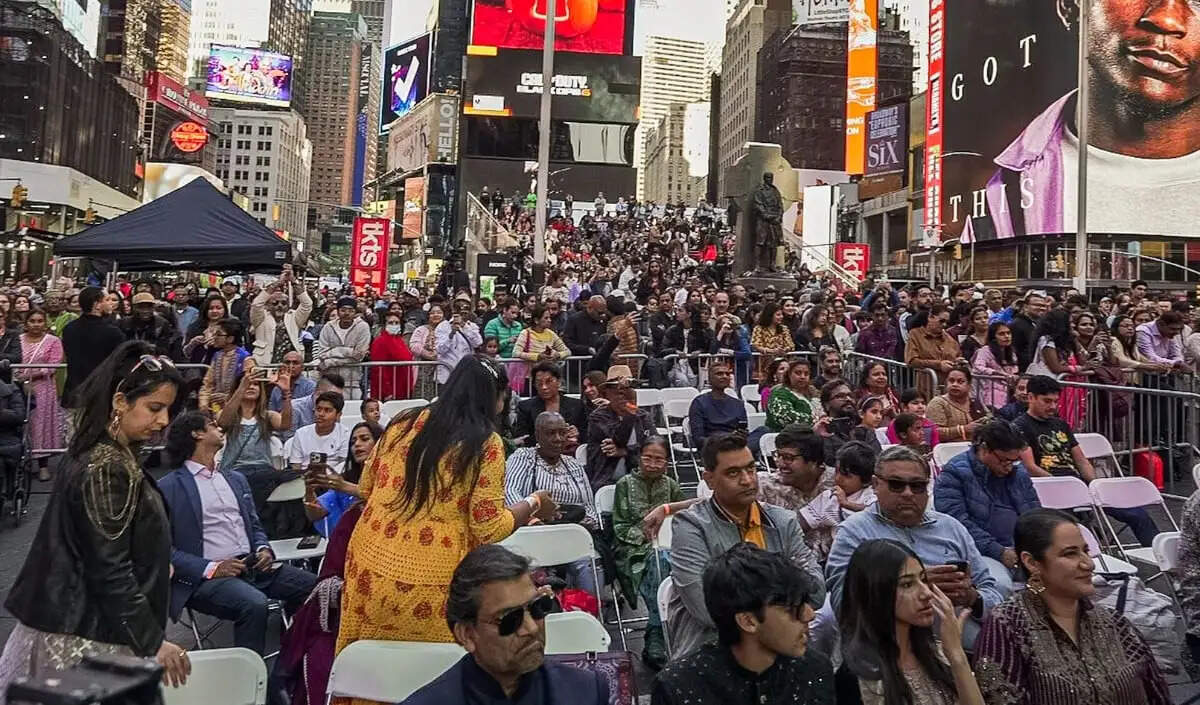 न्यूयॉर्क के टाइम्स स्क्वायर में गोलीबारी से मची अफरातफरी