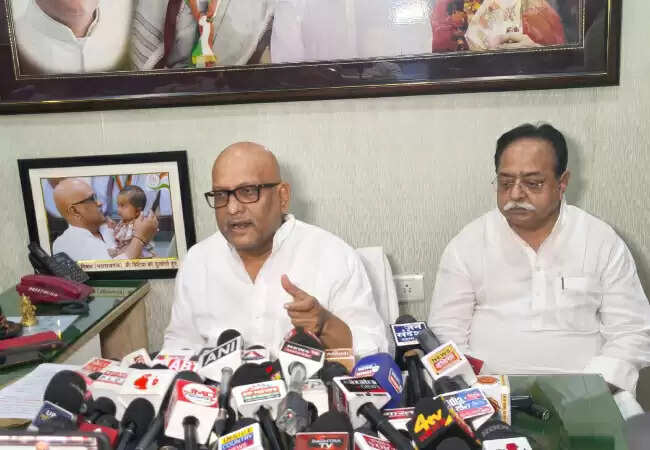 अजय राय का पीएम मोदी पर तीखा हमला, महिलाओं के आरक्षण पर उठाए सवाल