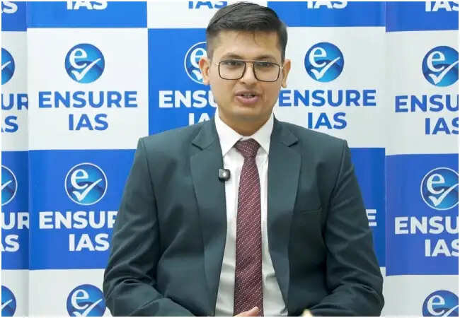 यूपीएससी 2025 का परिणाम: अनुज अग्निहोत्री ने किया टॉप, टॉप 10 में 3 लड़कियाँ शामिल