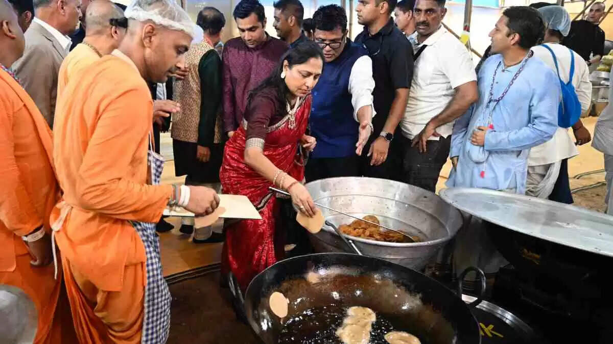 गौतम अडाणी ने रथ यात्रा 2025 में भाग लेकर भगवान जगन्नाथ के दर्शन किए