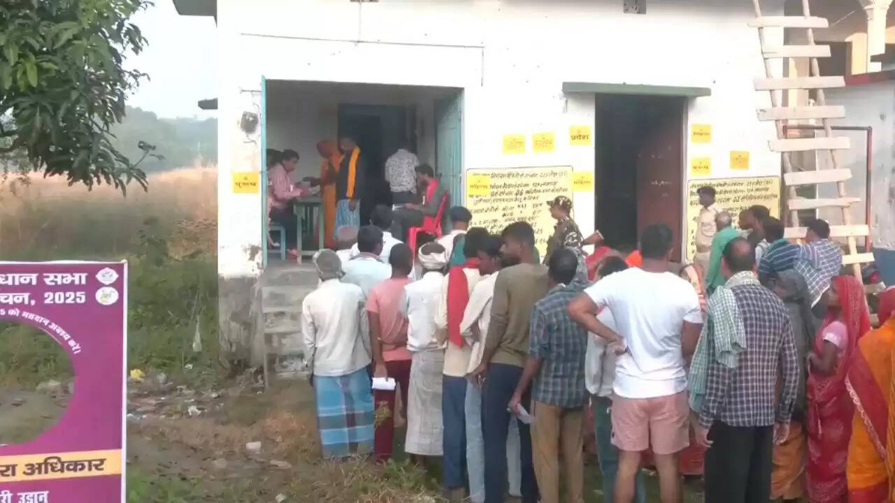 बिहार विधानसभा चुनाव: पहले चरण की वोटिंग आज, जानें कैसे करें पोलिंग बूथ चेक