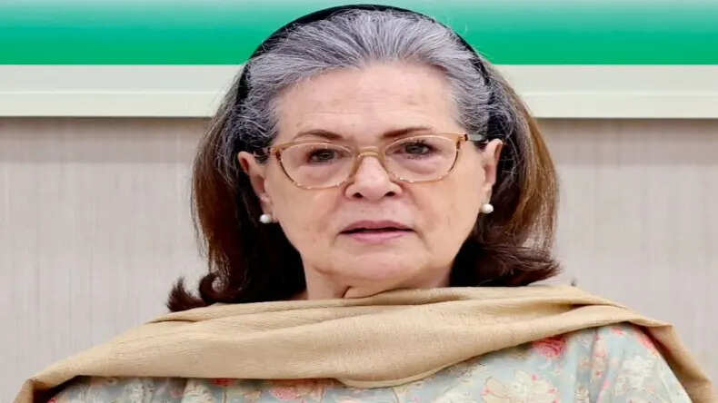 सोनिया गांधी की तबीयत बिगड़ी, IGMC अस्पताल में भर्ती