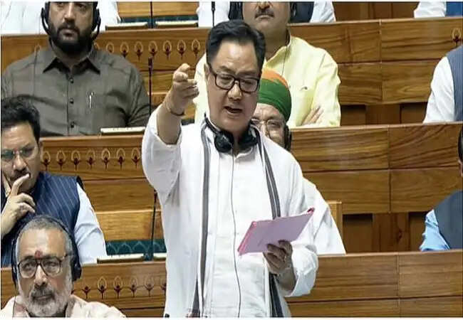 केंद्रीय मंत्री किरण रिजिजू ने राहुल गांधी पर साधा निशाना