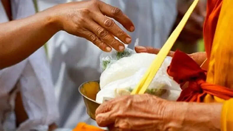 सोमवती अमावस्या: पितृ दोष से मुक्ति के लिए विशेष उपाय