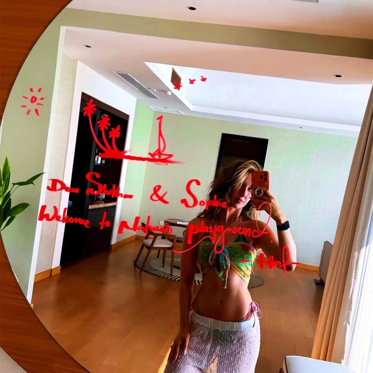 सोशल मीडिया पर छाई शिखर धवन की पत्नी सोफी शाइन की हॉट तस्वीरें