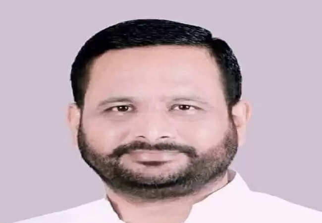 किसानों के भूमि अधिकार के लिए मनजीत सिंह की मुख्यमंत्री से मुलाकात