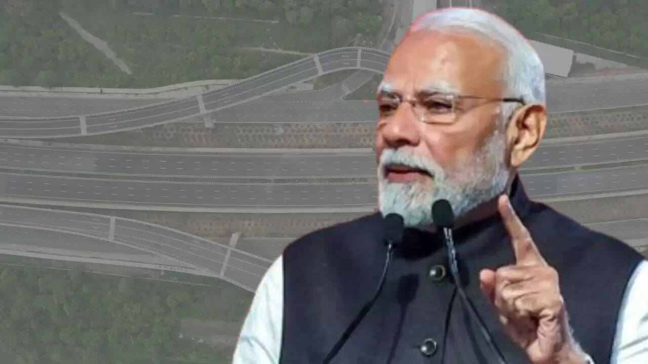 दिल्ली में पीएम मोदी का बड़ा कदम: 11,000 करोड़ रुपये की दो प्रमुख राजमार्ग परियोजनाओं का उद्घाटन