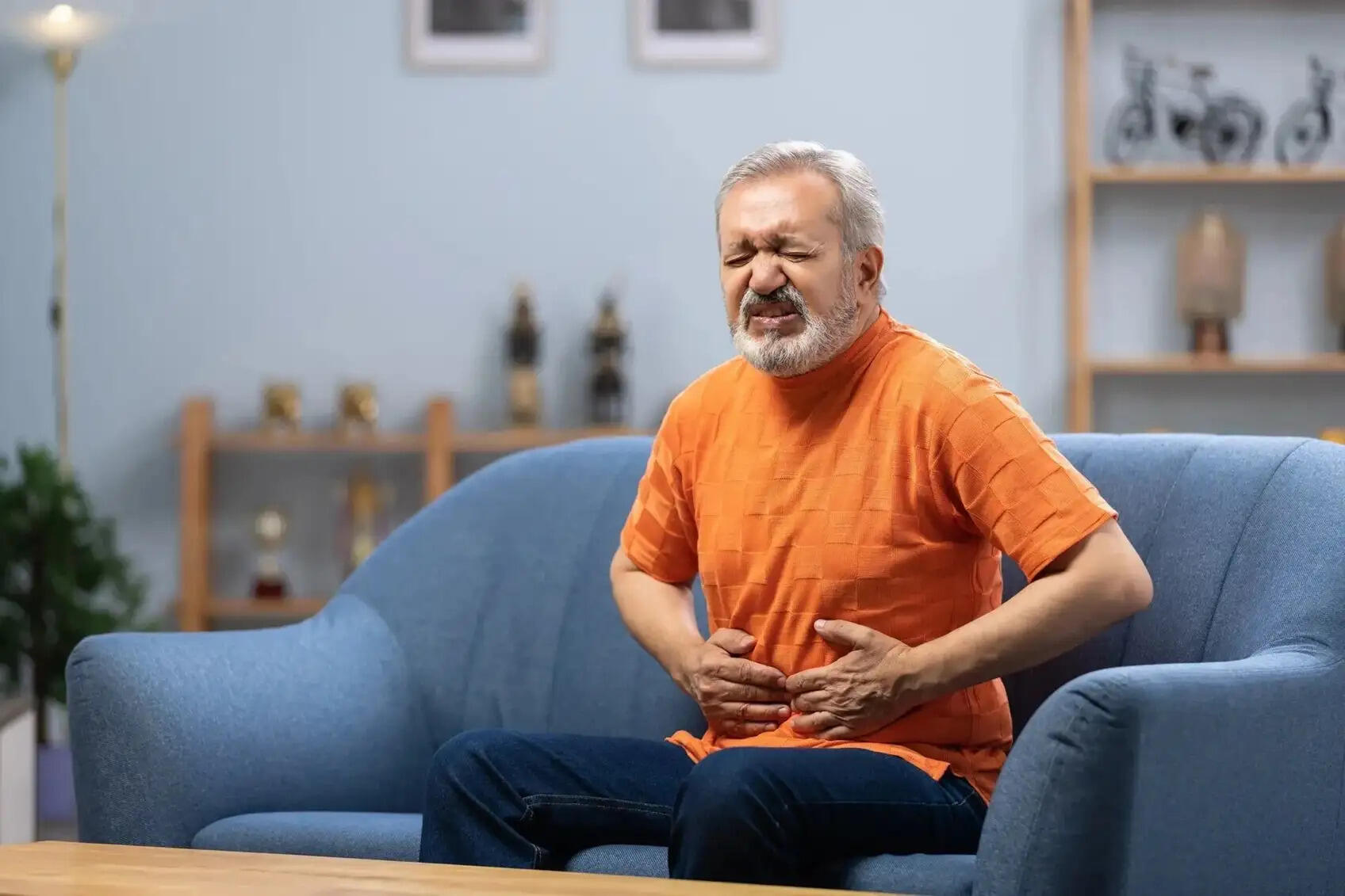 कब्ज के लिए आयुर्वेदिक उपचार और घरेलू उपाय