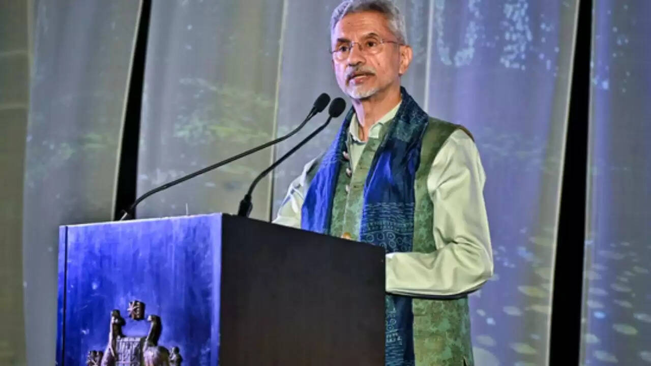 भारत और मध्य एशिया के बीच संबंधों को मजबूत करने की दिशा में महत्वपूर्ण बैठकें