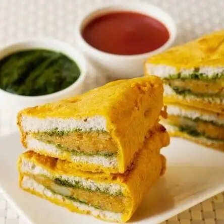 घर पर बनाएं टेस्टी आलू ब्रेड पकौड़े: आसान रेसिपी