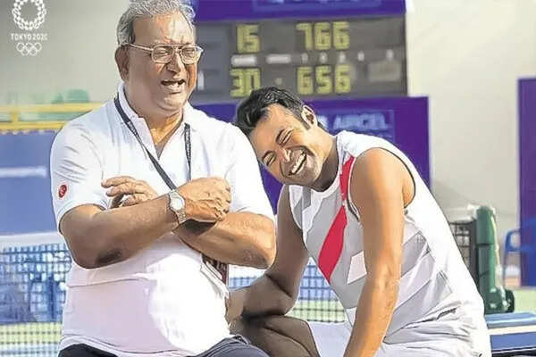 भारतीय हॉकी के दिग्गज वेस पेस का निधन, खेल जगत में शोक
