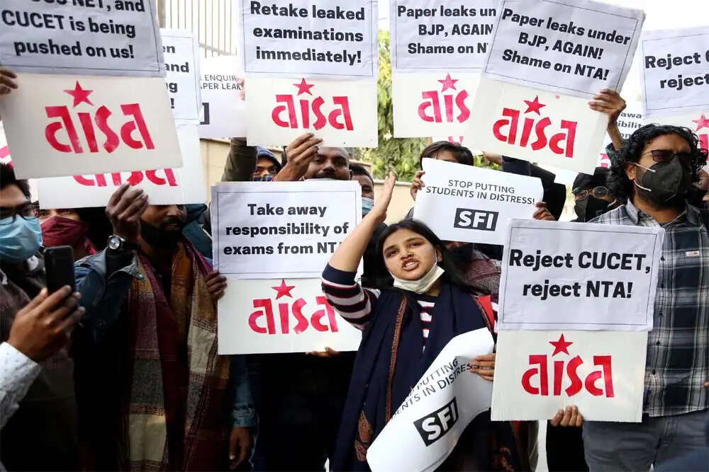 क्या मेडिकल प्रवेश परीक्षा का केंद्रीकरण आवश्यक था?