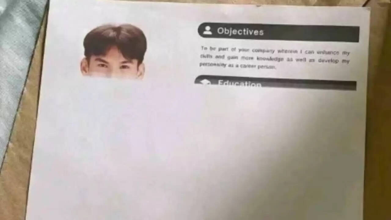 अधूरे रिज्यूमे ने इंटरनेट पर मचाई धूम