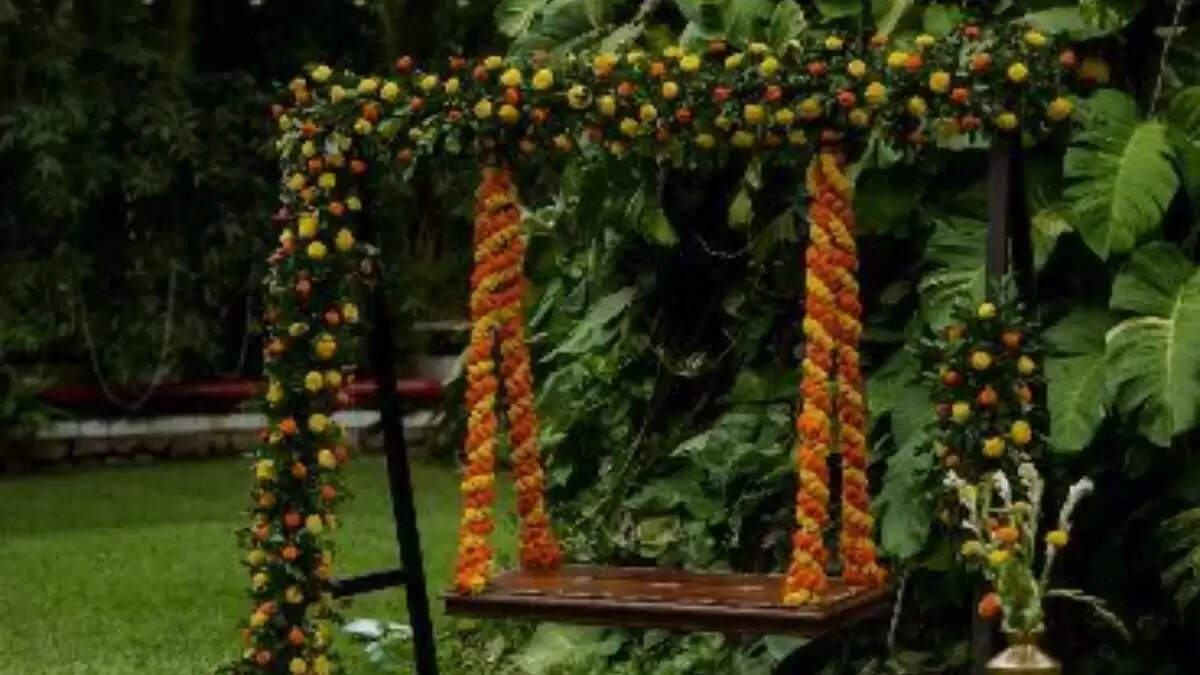 हरियाली तीज पर झूला सजाने के बेहतरीन तरीके