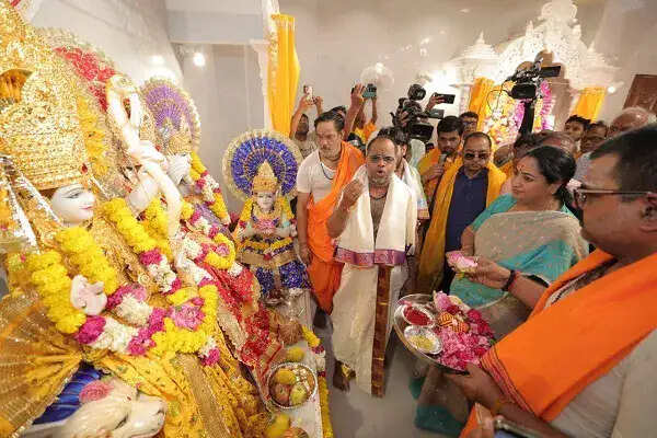 दिल्ली में 13 नई गौशालाओं का निर्माण, मुख्यमंत्री रेखा गुप्ता की महत्वपूर्ण घोषणा