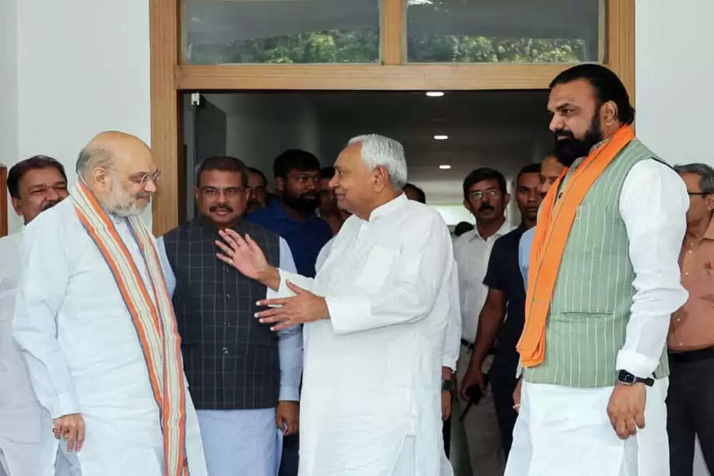 बिहार चुनाव में एनडीए सहयोगियों के बीच अविश्वास की स्थिति