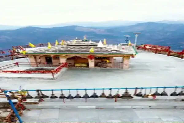 उत्तराखंड का अनोखा कार्तिक स्वामी मंदिर: जहां अस्थियों की होती है पूजा