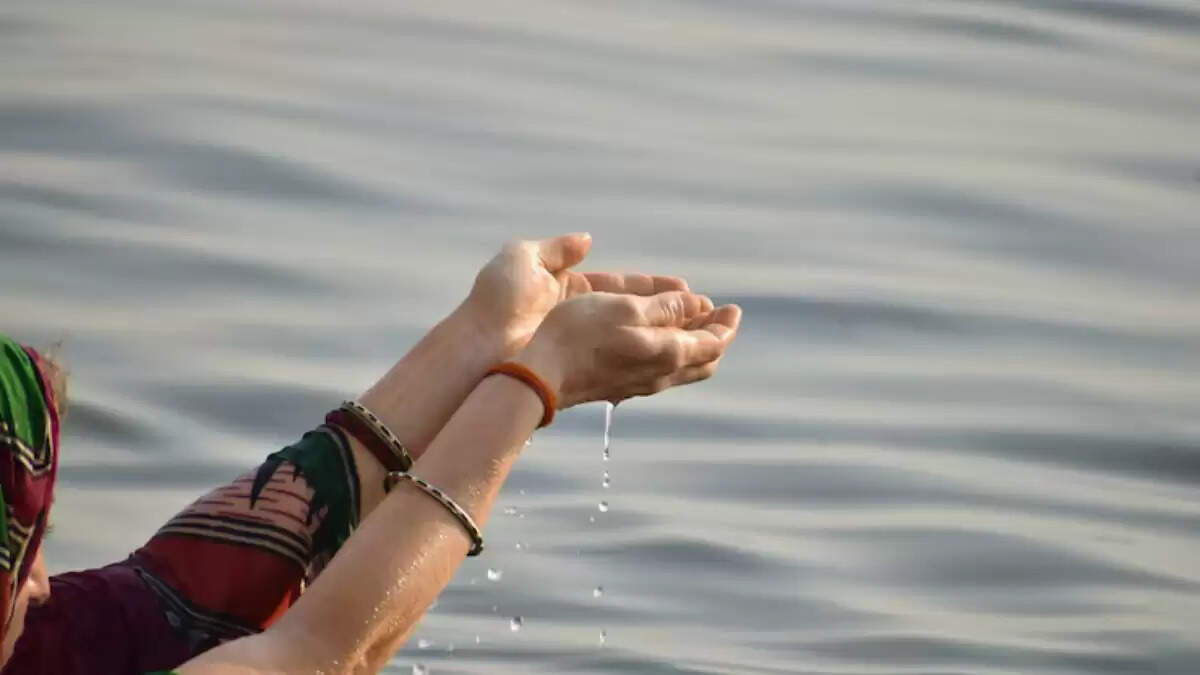 ज्येष्ठ पूर्णिमा 2025: महत्व, पूजा विधि और दान का शुभ मुहूर्त