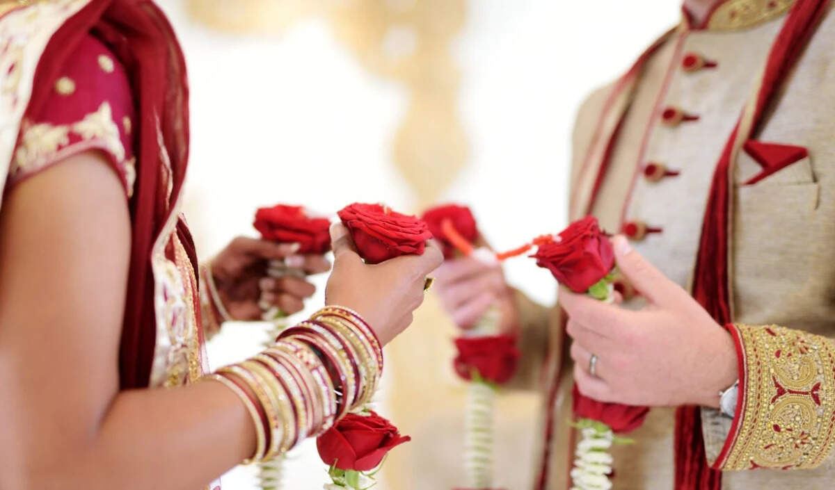 शादी के शुरुआती सालों में रिश्ते को मजबूत बनाने के उपाय