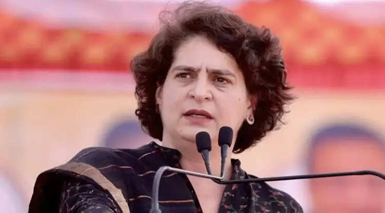 प्रियंका गांधी ने मोदी सरकार पर अमेरिकी हमले के बाद उठाए सवाल