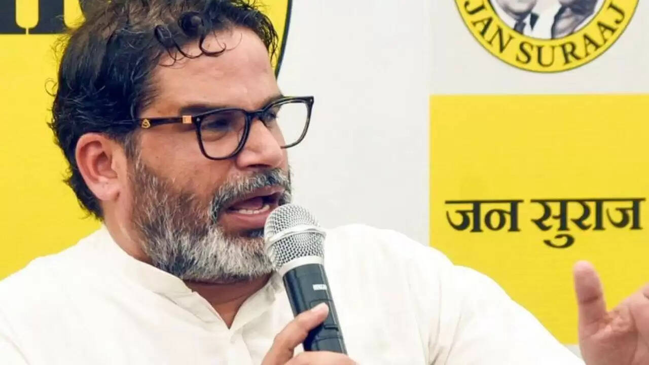 बिहार विधानसभा चुनाव: जनसुराज की आक्रामक रणनीति और इंडिया गठबंधन की चुनौतियाँ