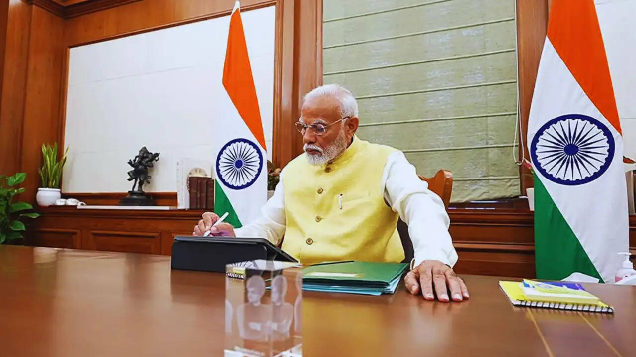 क्या केरल का नाम बदलकर 'केरलम' करने का फैसला चुनावी रणनीति है?