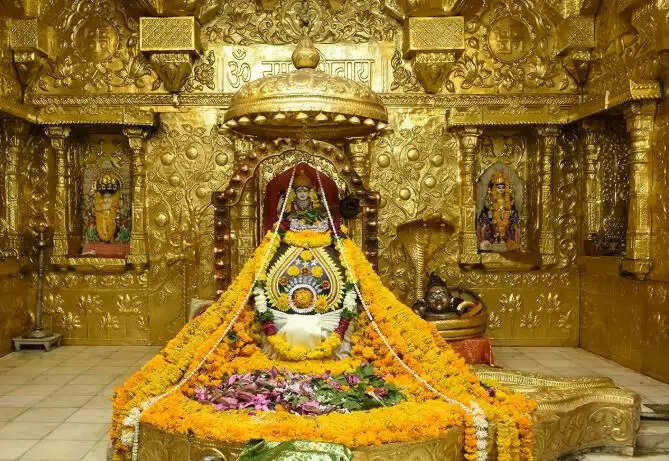 सावन में भगवान शिव की आराधना: गुजरात के सोमनाथ मंदिर की विशेषता