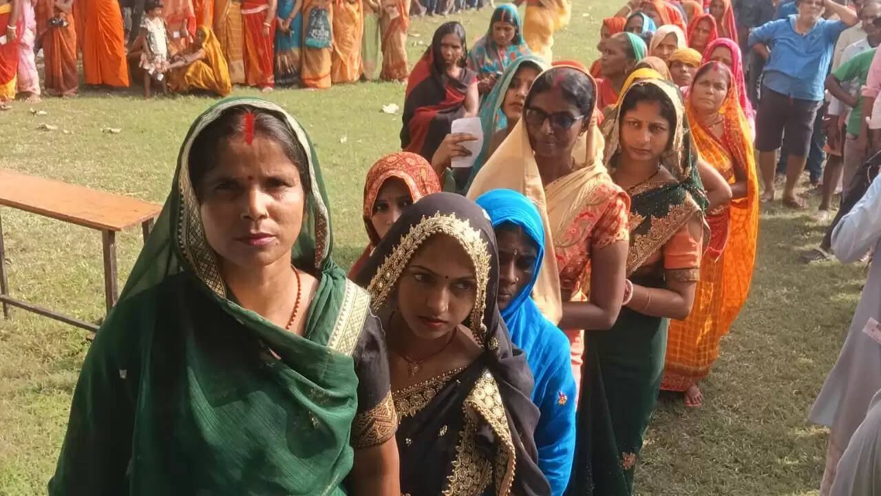 बिहार विधानसभा चुनाव: पहले चरण की वोटिंग में 60.13% भागीदारी
