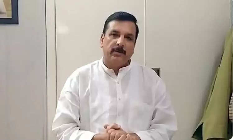 आम आदमी पार्टी को मिली आंशिक जीत, स्कूलों को बचाने के लिए आंदोलन जारी