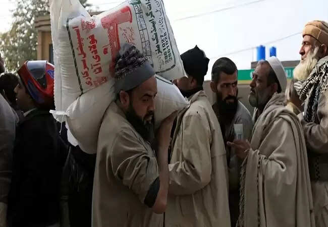 पाकिस्तान में आटे की कीमतों में भारी वृद्धि, जनता परेशान