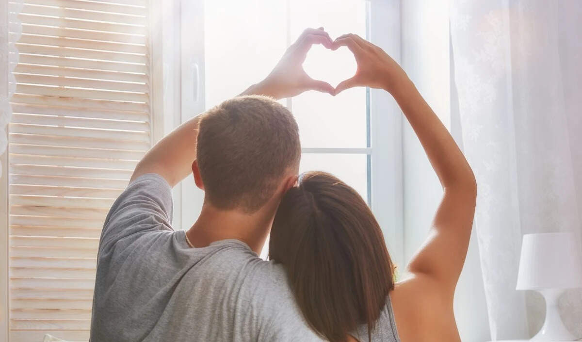 बर्ड थ्योरी: जानें कैसे आपके पार्टनर की प्रतिक्रिया से रिश्ते की मजबूती का पता चलता है