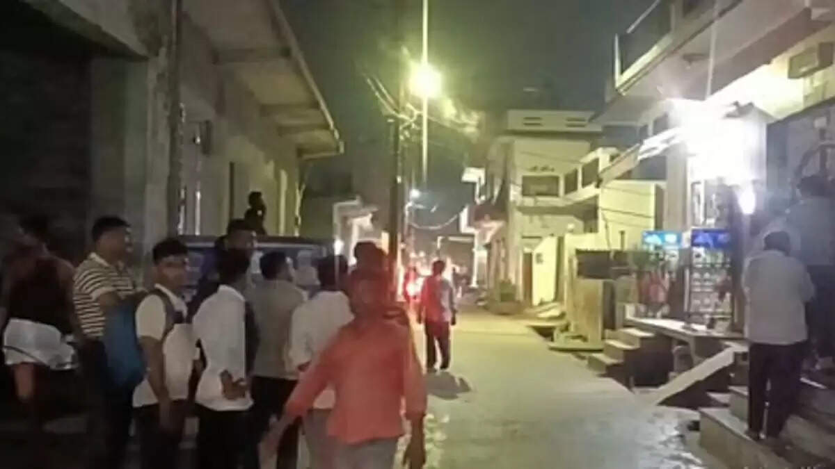 गाजियाबाद में कारोबारी पर दोस्त ने चलाई गोली, गंभीर हालत में अस्पताल में भर्ती