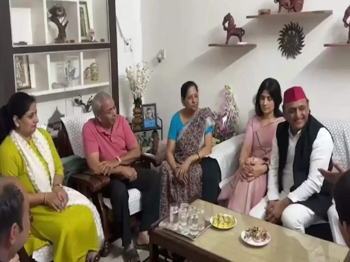 अंतरिक्ष यात्रा में सफलता पर शुभांशु शुक्ला का जश्न