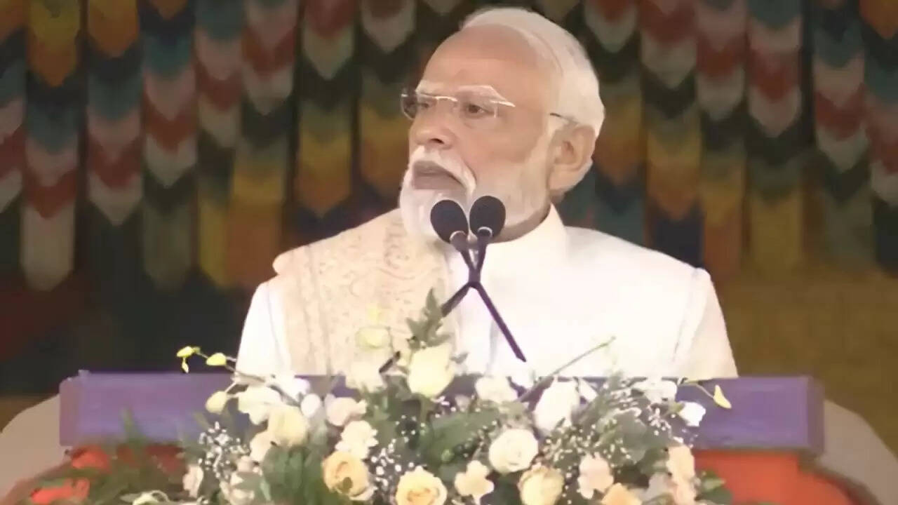 प्रधानमंत्री मोदी ने दिल्ली बम विस्फोट पर दी सख्त चेतावनी