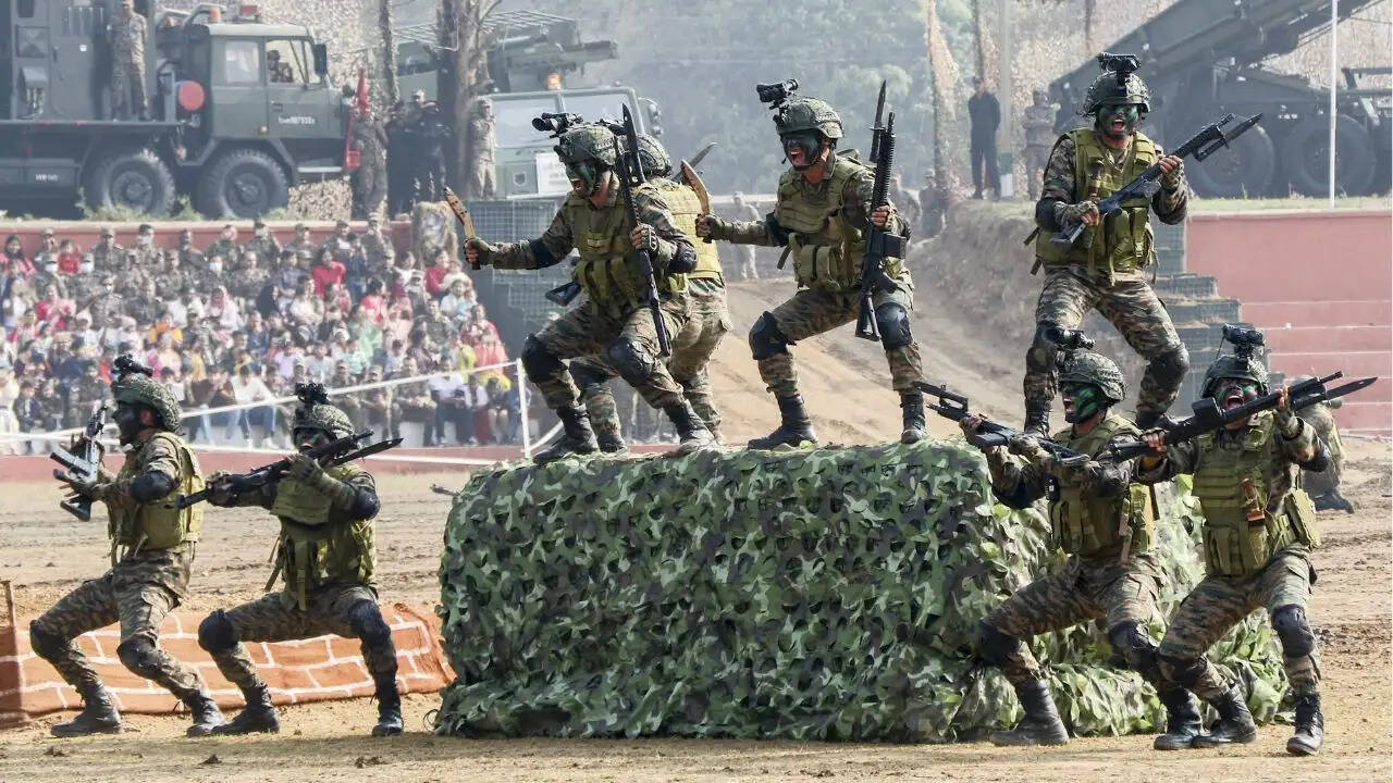 रक्षा अधिग्रहण परिषद ने 52,000 करोड़ रुपये की रक्षा खरीद को दी मंजूरी