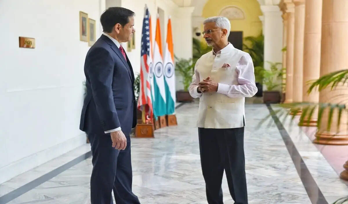 भारत-रूस संबंधों पर एस जयशंकर का स्पष्ट बयान, अमेरिका को दिया संदेश