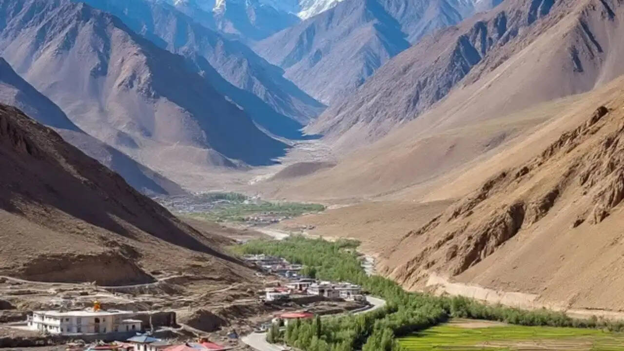 लद्दाख में नए जिलों का गठन: प्रशासनिक सुधार और विकास की नई दिशा